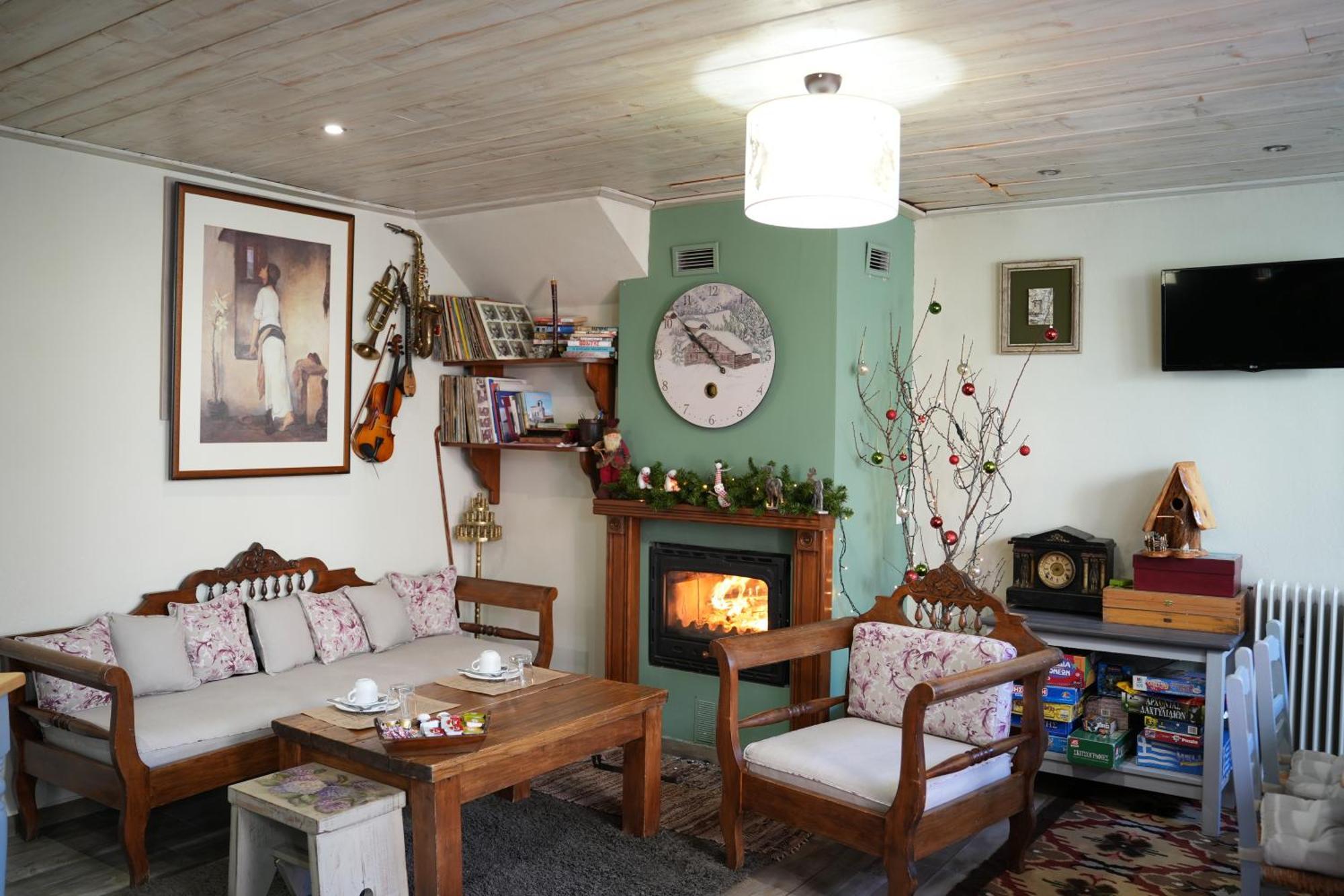 Guesthouse Doma Est 1991 Арахова Экстерьер фото