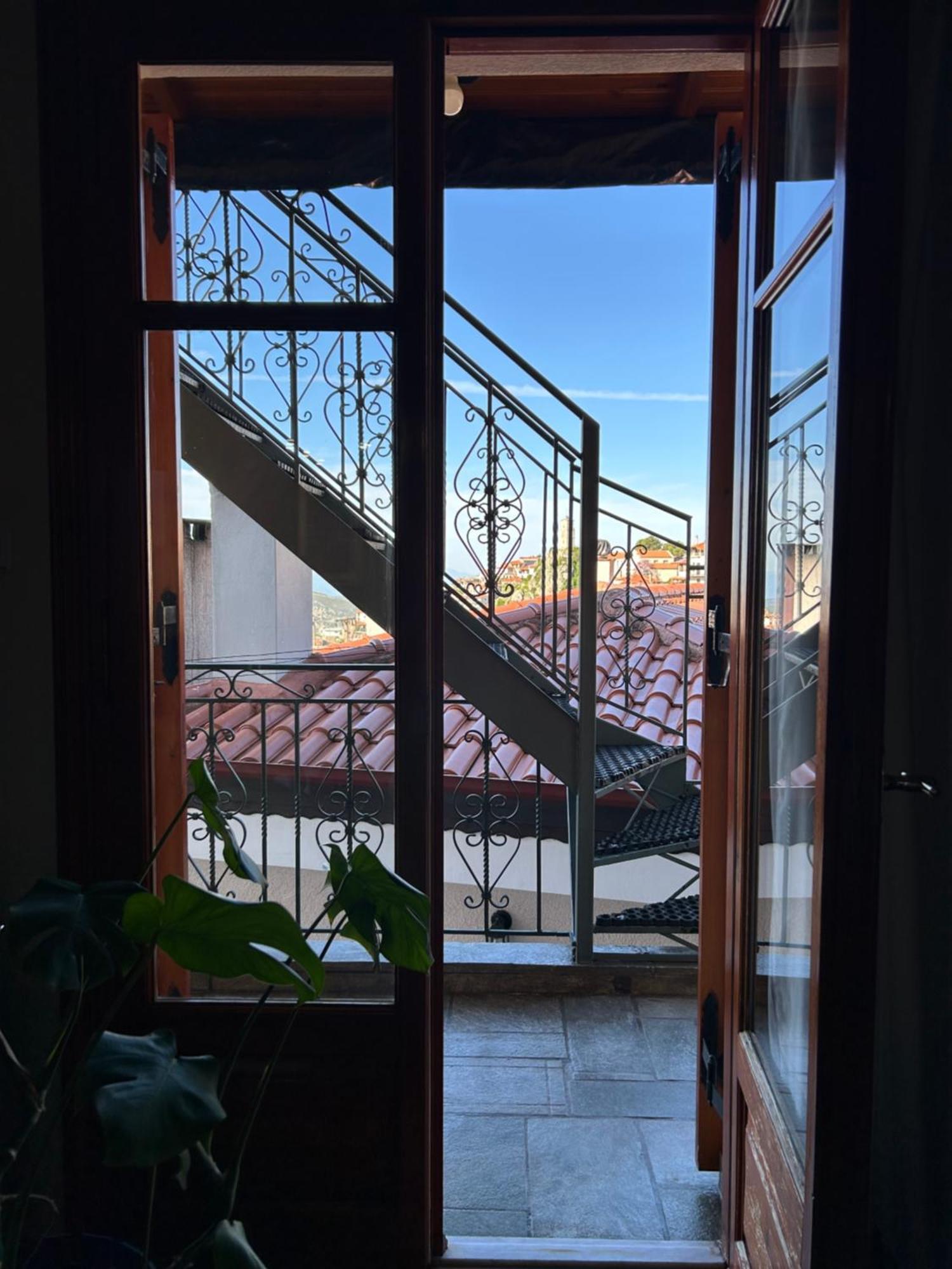 Guesthouse Doma Est 1991 Арахова Экстерьер фото